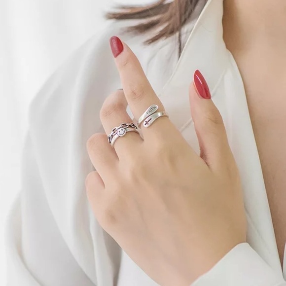 New 925 Sterling Silver Cross Faith Ring Adjustable - Picture 3 of 5